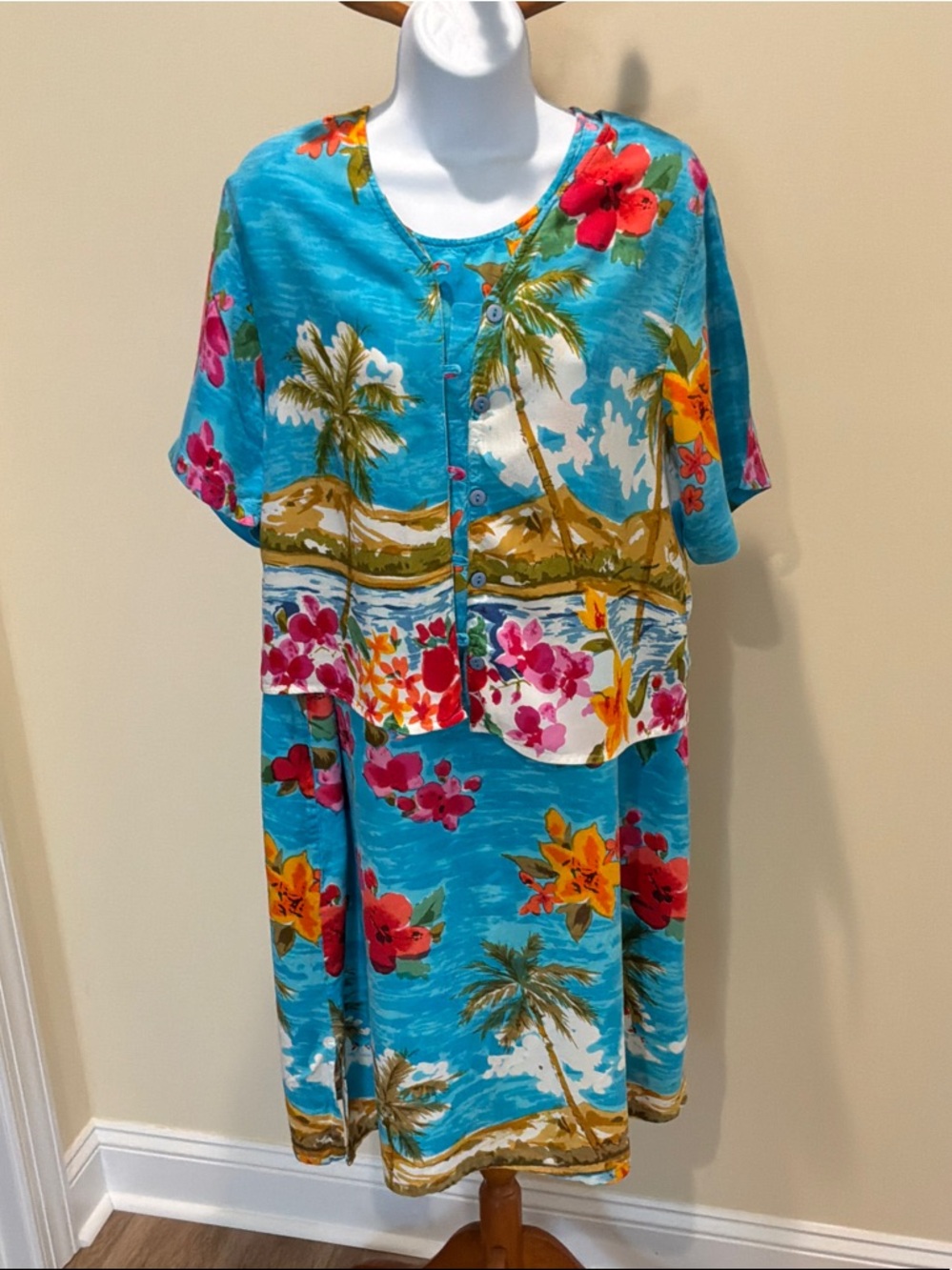 Tropical Blue Floral Button-Front Two-Piece Set dress and short sleeve jacket